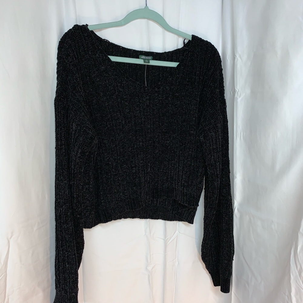 5/$40 SALE Wild Fable Crop Sweater
